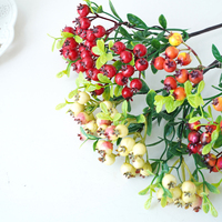 Branches artificielles de tiges de baies rouges de quantité minimale de commande bas Paquets décoratifs floraux de baies bleues Branche de fausses baies