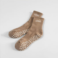 Chaussettes de yoga Pilates pour femmes, professionnelles, antidérapantes, mi-hautes, pour le sport et le fitness en intérieur