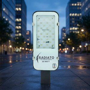 Lampadaire LED professionnel en verre de 36 watts, corps en fonte durable avec verre optique transparent pour une éclairage extérieure améliorée - Product Image 5