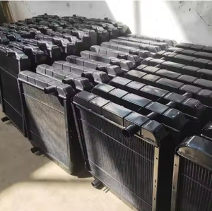 Radiateur de noyau de cuivre d'usine professionnel pour le russe <span class=keywords><strong>URAL</strong></span> <span class=keywords><strong>4320</strong></span> OEM <span class=keywords><strong>4320</strong></span>-1301010 avec le radiateur de camion de système de refroidissement d'automobile - Product Image 5