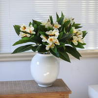 Bunga Plumeria Frangipani Buatan Tangan Premium Sentuhan Asli Eropa Tangkai Panjang 62cm Laris Manis untuk Dekorasi Rumah dan Pernikahan