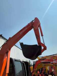 Excavatrice Hitachi ZX80 d'occasion en bon état, 7,8 tonnes, disponible en stock limité, prête à être expédiée, excellent rapport qualité-prix - Product Image 5