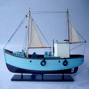 Barcos de Pesca Náuticos Vintage, Artesanía en Madera con Diseño Pintado, Origen Vietnam, Regalo Empresarial, Capacidad de 80L - Product Image 1