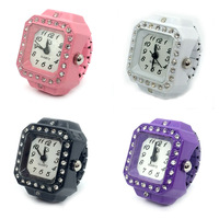 Vente chaude Doigt Analogique Élastique Mini Vintage Quartz Bracelet Élastique Stretch Anneau Montre