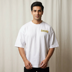 T-shirt blanc à manches courtes pour homme SOLACE, col rond, coupe classique, jersey de coton, streetwear décontracté, impression de logo sur le devant, fils fins - Product Image 1