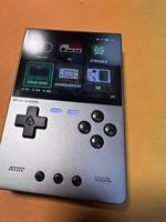 Console portable rétro TRIMUI BRICK Hammer avec façade métallique