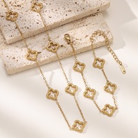 MIRADIA Porte-Bonheur Ensemble de Bijoux Collier et Bracelet en Acier Inoxydable Plaqué Or 18 Carats avec Trèfle à Quatre Feuilles, Style Classique pour Femme