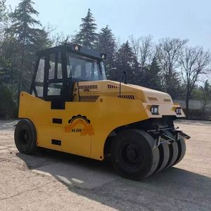 Rodillo Compactador de Carreteras Nuevo de Marca Líder, 16 Toneladas, 10 Toneladas, Hidráulico, Phenunatic LTP1016H con Motor Cummins 4Bt3.9 - Product Image 3