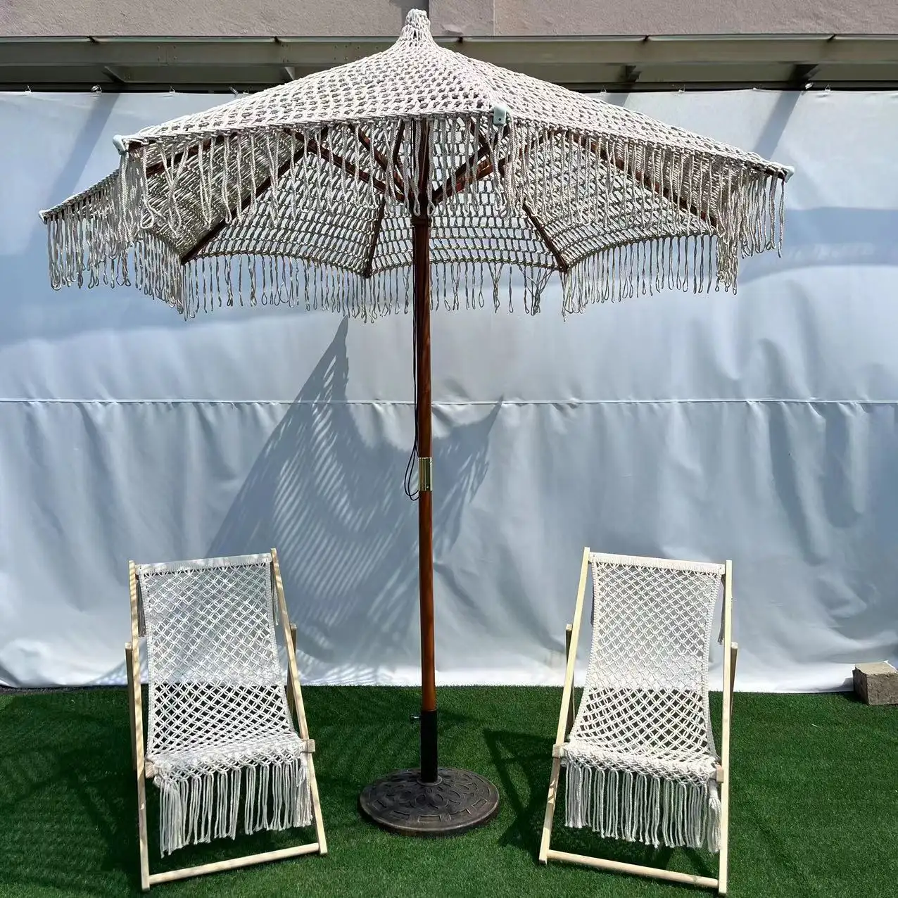 Makramee-Regenschirm mit Fransen inklusive Stuhl für Strand im Freien Sonnenschirm Holz aktualisiertes neues Design Polyester-Baumwollmischung 18 kg