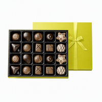Boîte cadeau rigide haut de gamme 5x4 pour la Saint-Valentin avec insert en plastique ou en papier