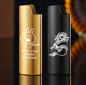 Custodia per Accendino Ingrosso in Metallo Dorato a Specchio con Logo Personalizzato al Laser, Copri Accendino Idea Regalo per Uomo Fumatore - Product Image 3