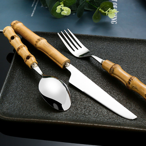Set di posate in acciaio inossidabile 304 di nuova concezione, sostenibile, con manico in bambù, lucidatura a specchio, minimalista, personalizzabile, cucchiaio e forchetta da campeggio - Product Image 2