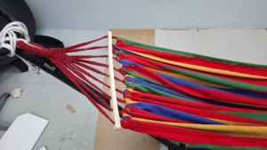 <span class=keywords><strong>Hamac</strong></span> de camping avec capacité de 550 lb, tissu résistant, avec barres anti-roulement et sac de transport, pour le jardin, le camping, la plage et les voyages - Product Image 3
