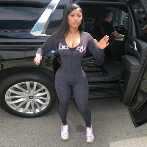 D7542-2026 Nuovo Set Due Pezzi da Donna alla Moda con Felpa con Cappuccio e Stampa Mimetica, Maniche Lunghe, Pantaloni Aderenti Sportivi Trendy - Product Image 3