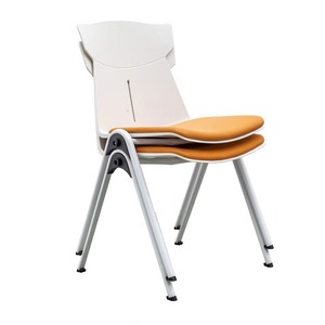 Silla de conferencia Leica de 80 cm de altura, con estructura metálica, apilable, para salas de reuniones y aulas. - Product Image 3