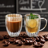 Tasse à café en verre borosilicate transparent à double paroi avec poignée, design à rayures verticales résistantes à la chaleur