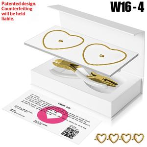 Bracelets de couple tendance en acier inoxydable avec électrodéposition - Design de serrure éternelle pour anniversaire - Product Image 2