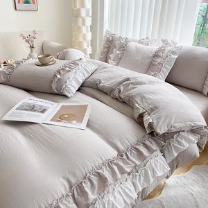 Juego <span class=keywords><strong>de</strong></span> cama con volantes 3D <span class=keywords><strong>de</strong></span> estilo <span class=keywords><strong>princesa</strong></span> con bloque <span class=keywords><strong>de</strong></span> color multicapa <span class=keywords><strong>de</strong></span> tamaño japonés (<span class=keywords><strong>4</strong></span> piezas)-Diseño <span class=keywords><strong>de</strong></span> moda Ombre con volantes en capas - Product Image 3