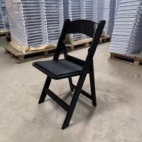 Chaises de salle à manger en plastique portables et pliables nouvellement conçues pour les événements de mariage ou les banquets intérieurs et extérieurs