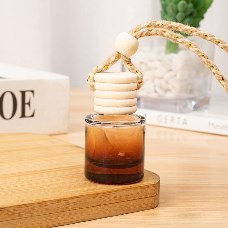 สีน้ำตาล