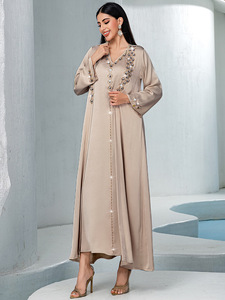 Vestido modesto musulmán de Dubái cosido a mano con diamantes de imitación marroquíes Kaftan Abaya vestido de oración transpirable de dos piezas para Oriente Medio - Product Image 4