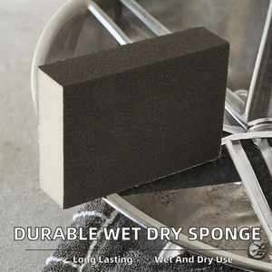 Bloc éponge carré multi-usage pour ponçage manuel, idéal pour le polissage du bois et des produits métalliques - Product Image 4