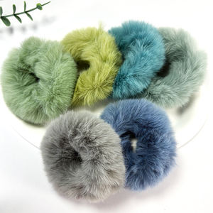 Яркий плюшевый мягкий пушистый галстук для волос, зимние аксессуары для волос для девушек, модные женские милые эластичные повязки для волос для девушек - Product Image 2