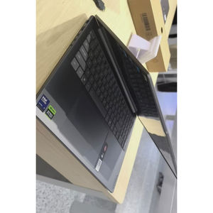 Laptop para Juegos Yoga Pro 16 Ultra9-285H 64GB 2TB RTX5070 Pantalla Táctil 3K Gris, Laptop para Diseño Gráfico con IA Yoga Pro 9i 16 - Product Image 3