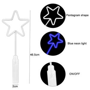 Baguette magique lumineuse LED en plastique de 18 pouces, étoile magique, cœur d'amour, visage lumineux, baguette tournante, enfants, Noël, Nouvel An, fête, Halloween, remise de diplôme - Product Image 3