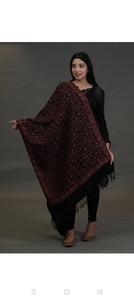 Chal largo de invierno para mujer KV International, suave, cálido, cómodo, transpirable, de secado rápido, sin estampado, bufanda de moda para el día a día - Product Image 2