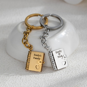 Llavero personalizado transfronterizo de acero inoxidable con forma de libro, colgante de llavero personalizado con texto múltiple. - Product Image 4