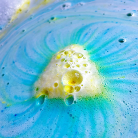 Bombe de bain en forme de boule de sel de bain unique et mignonne avec une bague surprise à l'intérieur