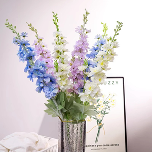 Flores de Seda Artificiais Delphinium Ajacis Brancas e Azuis com Caules para Decoração de Casamento, Casa, Jardim e Arranjos de Natal - Product Image 1
