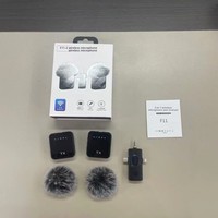 Winddichtes und Geräuschdämpfendes Kabelloses Lavalier-Mikrofon F11-2 2.4G Geräuschunterdrückendes Ansteckmikrofon für Vlogging und Live-Streaming