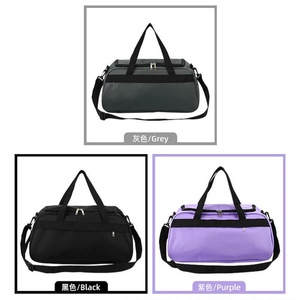 Sac de voyage pliable en tissu Oxford imperméable de haute qualité avec logo personnalisé, sac de sport tendance pour l'extérieur avec fermeture éclair et motif lettres - Product Image 2