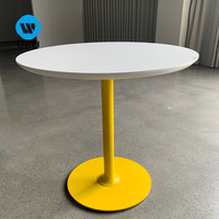 Table basse LIWEI de style nordique moderne, blanche, avec base en métal jaune, table d'appoint de loisirs, meuble de salon, plateau en bois