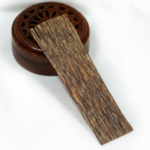 SÚPER GRADO DOS LADO PLANO AGARWOOD DE VIETNAM OUD CHIPS BAKHOOR ORGINAL FRAGANCIA MÉTODO OCK1 FUERTE INCIENSO DULCE OLOR AHUMADO - Product Image 1