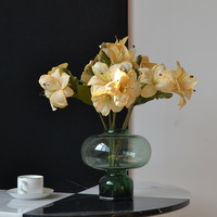 Lys artificiel en soie à tige unique, 3 fleurs, doux et réaliste, pour la décoration intérieure, la fête des Mères et les décorations de mariage