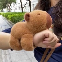 LK Vente en gros Internet Celebrity Capybara Doll Card Cute Plush Toy Doll Ugly Gift Hand Ring Pibala Snap Ring