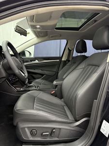 Sedán Ejecutivo <span class=keywords><strong>2023</strong></span> VW Passat 280TSL, Listo para <span class=keywords><strong>Negocios</strong></span>, <span class=keywords><strong>en</strong></span> Perfectas Condiciones, Sin Operar, con Informe, para Reventa <span class=keywords><strong>en</strong></span> GCC/MENA - Product Image 6