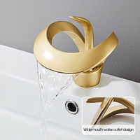 Robinet de salle de bain Tieba moderne à trou unique, finition or brossé, style Art Déco, mitigeur cascade chaud/froid en laiton à poser sur le comptoir