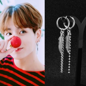 Mode chaude Kpop Stars acier inoxydable Vintage chaîne <span class=keywords><strong>plume</strong></span> pendentif boucles <span class=keywords><strong>d</strong></span>'oreilles pour hommes femmes - Product Image 3