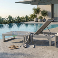 Chaise longue de plage et de piscine d'extérieur sur mesure OEM de l'usine de Foshan avec cadre en aluminium durable – Vente en gros