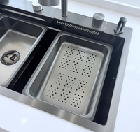 Évier de cuisine simple en acier inoxydable 304 fait main avec logo personnalisé, noir nano, avec rinçage cascade intégré, pour hôtels et villas modernes