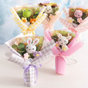 LINDOJUNI Bouquet <span class=keywords><strong>de</strong></span> fleurs en crochet mignonnes en forme d'animaux, fleurs en crochet faites à la main avec boîte cadeau en PET pour les fêtes - Product Image 3