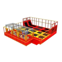 Lit de saut commercial de taille personnalisée de haute qualité Lit de saut de parc de trampoline intérieur durable coloré