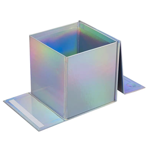 Scatola Regalo Pieghevole Magnetica Olografica Personalizzata, Confezione Rigida in Cartone Iridescente Richiudibile - Product Image 1