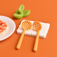 Ustensiles de cuisine miniatures, mini pailles en résine colorées, pinces à pain, cuillère, fourchette et baguettes, accessoires de poupées, jouets