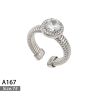 Anillos de Moda de Acero Inoxidable con Incrustaciones de Halo de Circonitas Cúbicas Transparentes en Tono Dorado, Joyería para Dedos Apilable en Espiral para Uso Diario de Mujeres