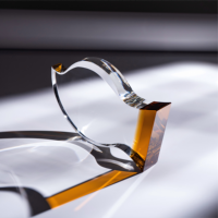 Trophée en cristal optique K9 personnalisé, poli à la main, en forme de flamme ambrée, pour récompenses haut de gamme et cadeaux d'affaires